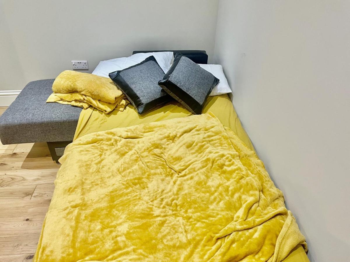 Lovely 1 Bedroom Apartment With On Street Parking London Luaran gambar