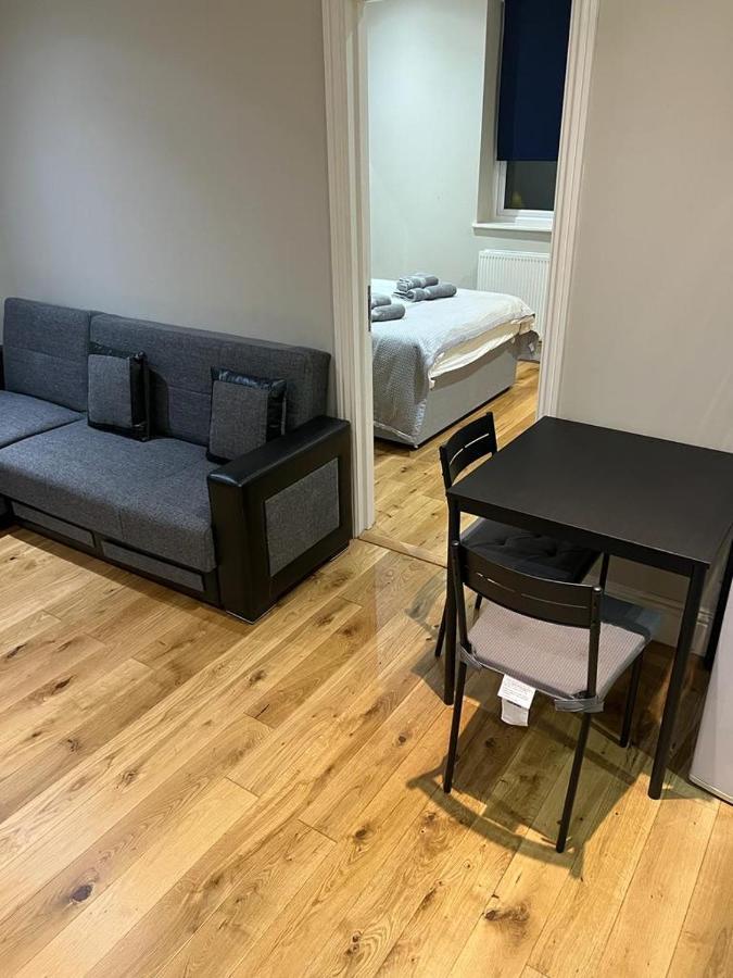 Lovely 1 Bedroom Apartment With On Street Parking London Luaran gambar
