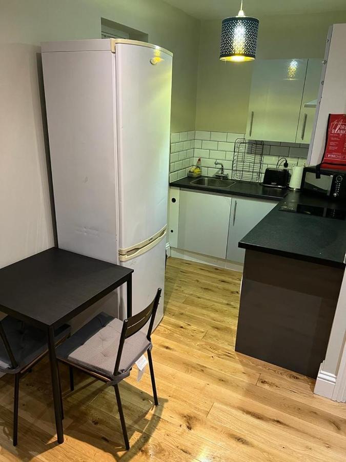 Lovely 1 Bedroom Apartment With On Street Parking London Luaran gambar